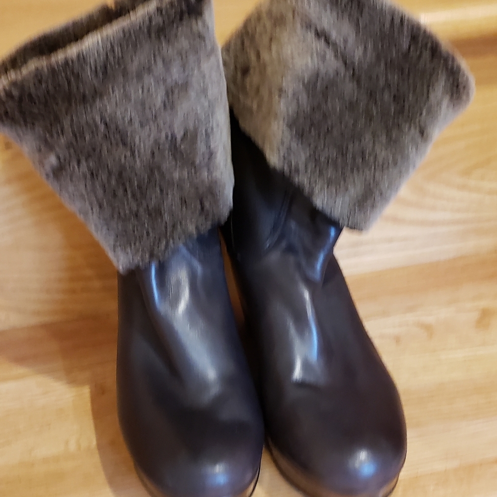 Stuart  Weitzman Genuine  Shirling winter boots - Picture 4 of 8